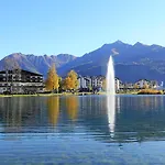 La Riva Mit Berg- Und Seeblick *