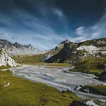 Apartamento La Riva Mit Berg- Und Seeblick