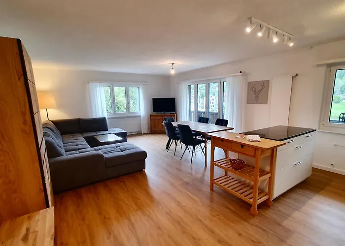 La Riva Mit Berg- Und Seeblick דירה