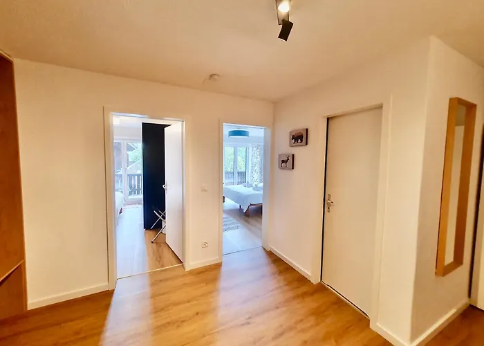 La Riva Mit Berg- Und Seeblick