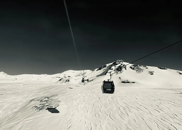 La Riva Mit Berg- Und Seeblick * לאקס